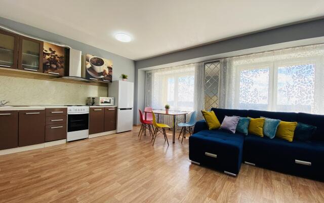 InnHome Apartments (ИннХоум) на проспекте Свердловский