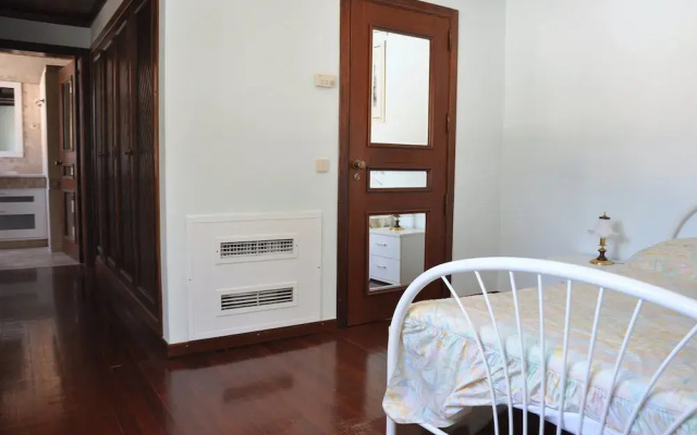 Villa in Vilamoura With Private Pool & BBQ