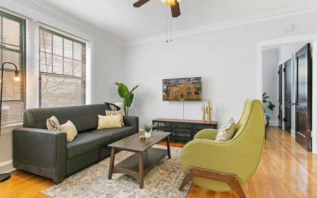 1BR Unit - Belmont J3