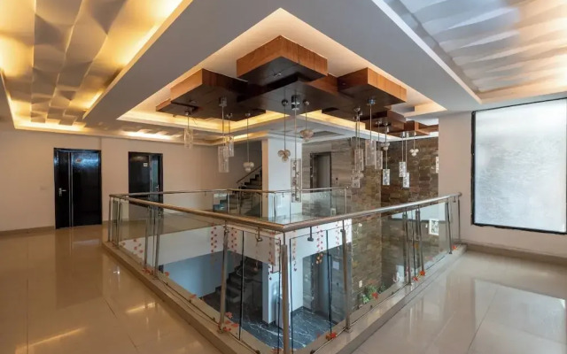 Saavi Hotel Huda City Centre