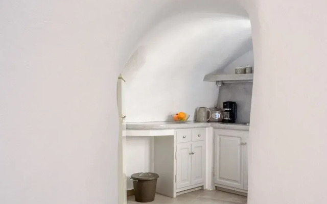 Ianthe Apartments & Villa