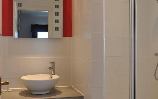 Camelia Hotel