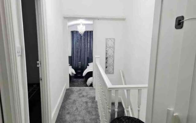 Modern 3bed Garden House in Croydon, London ,uk