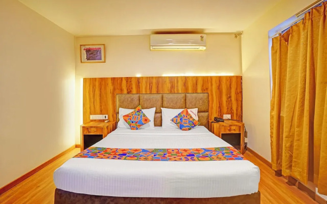 Fabhotel Brigade Suites