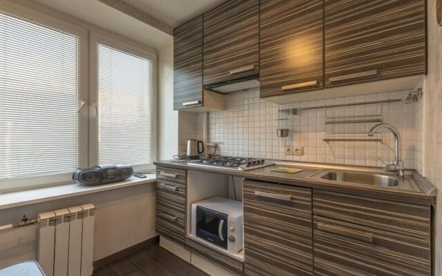 Апартаменты, ул. Парферова, 10