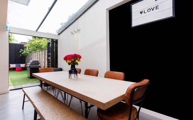 Pared-back Elegance
