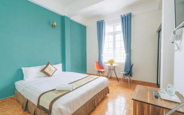 Khai Hoang Hotel