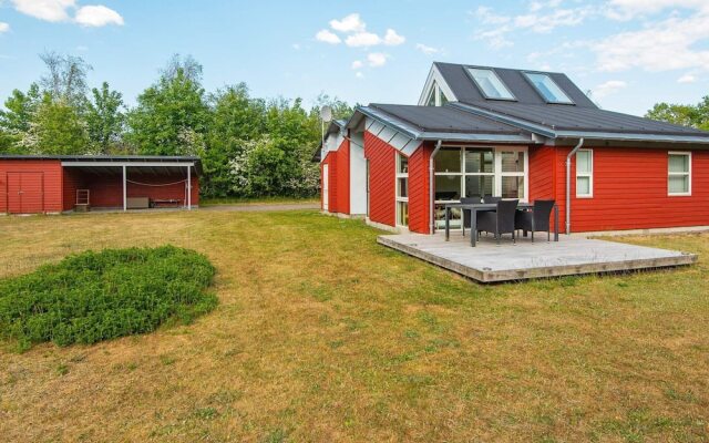 6 Person Holiday Home in Vemb-by Traum