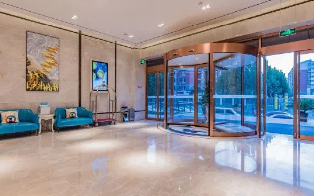 Yitel Hotel-Beijing Shangdi Qinghe High-speed RailwayStation