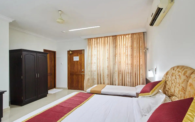 Hotel Sabari Park