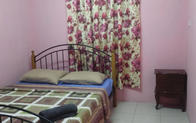 Layla Inn