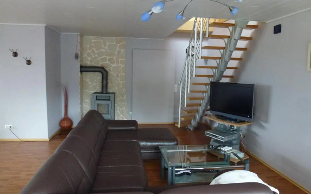 Moderne Maisonette-Wohnung Am Karpfenteich; Modern Apartment With View Of The Carp Pond