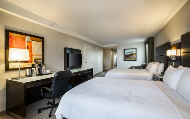 Holiday Inn Vancouver Centre by IHG