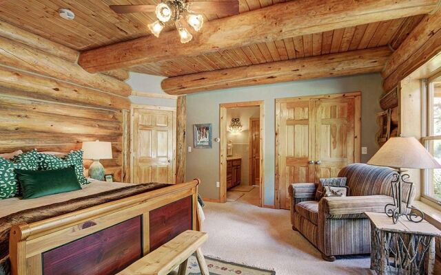 Discovery Lodge by RedAwning