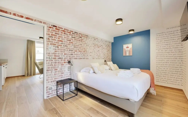 Elegant Apartment With Rooftop - 1br/4p - Vanves