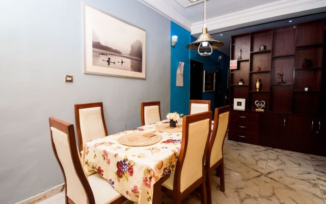 D'Tavern Apartment