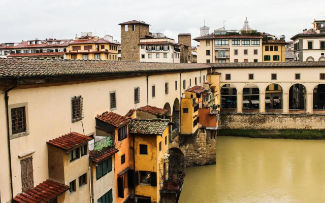 Ponte Vecchio 3 bedroom apartment