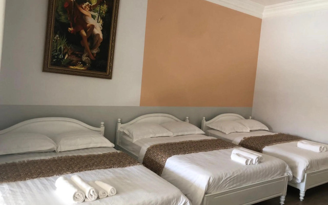 Le Petit Paris Hotel – Guest Rooms – Da Lat