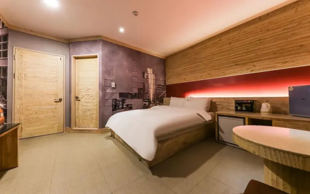 Daejeon Yuseong Motel Nine