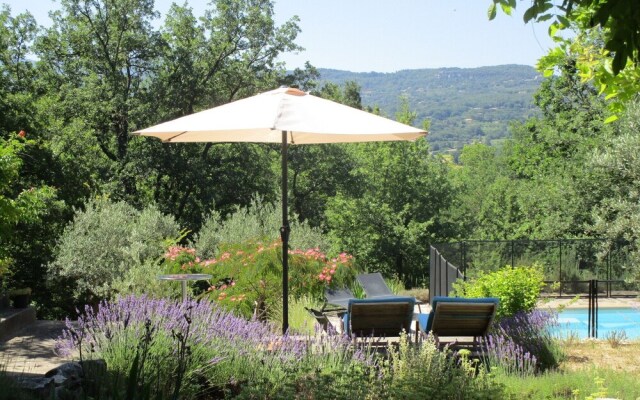 Serena Villa in Saignon With Private Swimming Pool