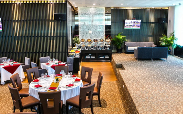 White Orchid Hotel
