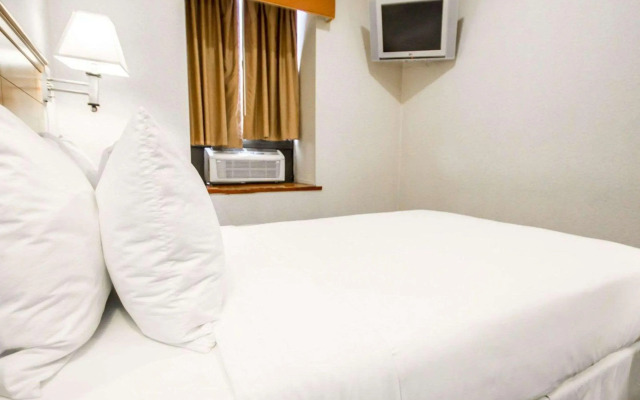 Econo Lodge Times Square New York