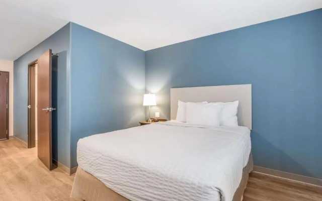 WoodSpring Suites Chicago Midway