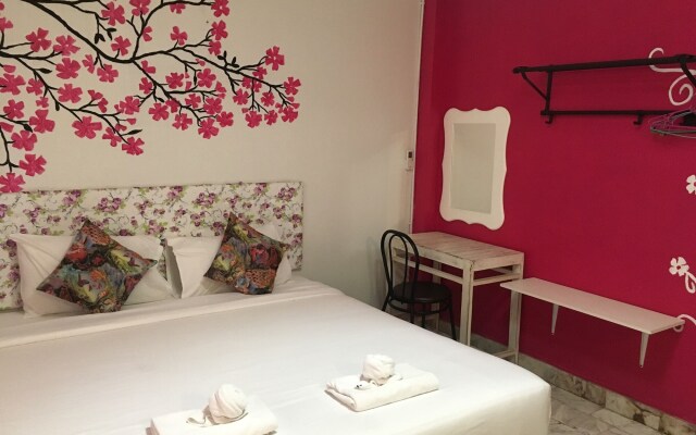 I Talay Lodge Boutique Hotel