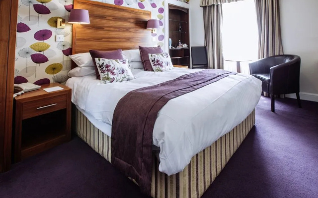 Selkirk Arms Hotel