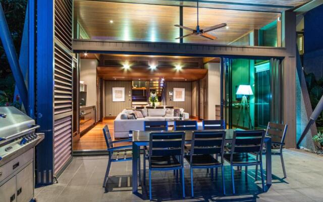 The Blue Marlin Yacht Club Villa 6 On Hamilton Island