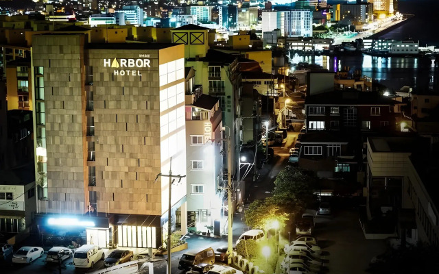 Harbor Hotel