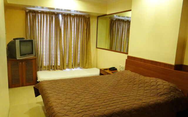 Hotel Lucky Goregaon