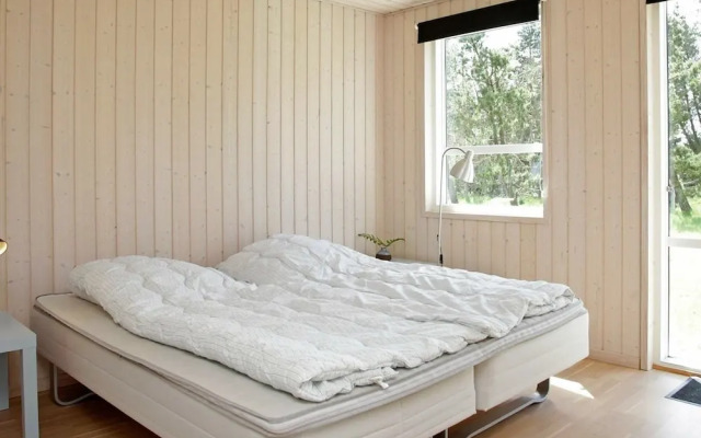 10 Person Holiday Home in Oksbol
