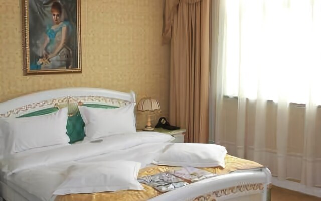 Dong Xing Grand Hotel