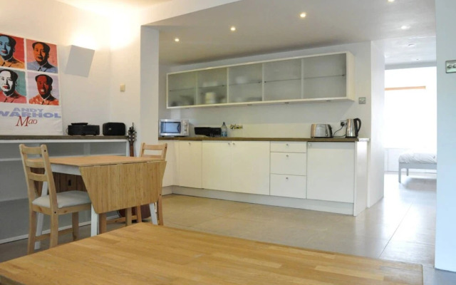 Fantastic 1 Bedroom Flat in Great Location