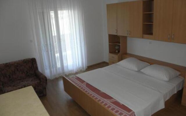 Apartments Lopar