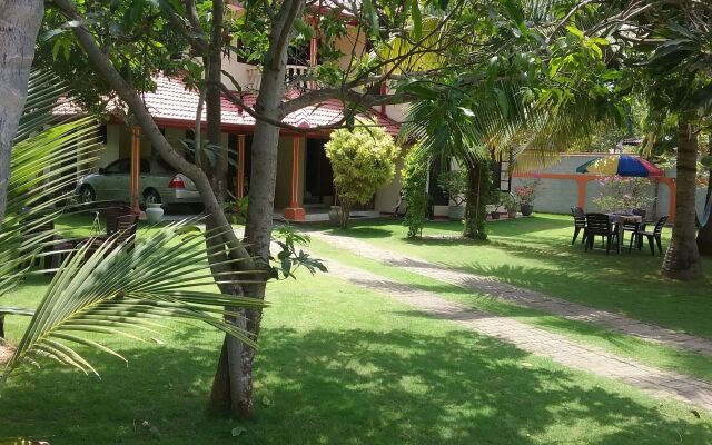 Sugandi Inn