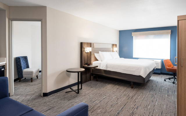 Holiday Inn Express Portland South-Lake Oswego by IHG