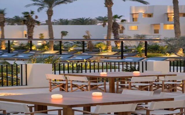 Serry Beach Resort