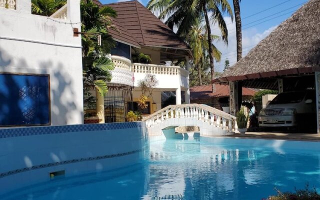 Lovely 4-bed Villa Family Oriented or a Smallgroup