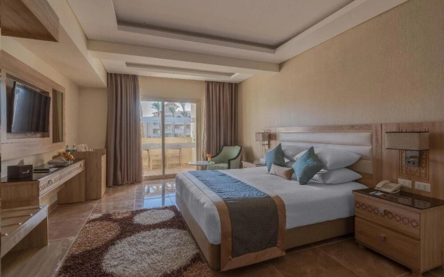 Albatros Aqua Blue Azrak VIP Package