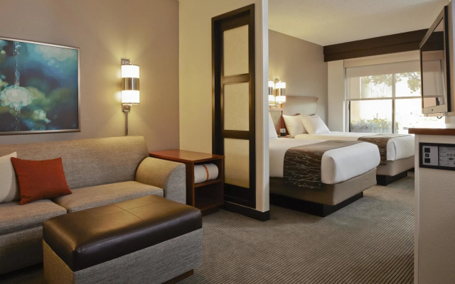 Hyatt Place Charlotte Downtown
