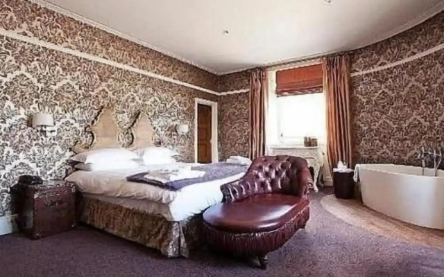 The Royal Hotel