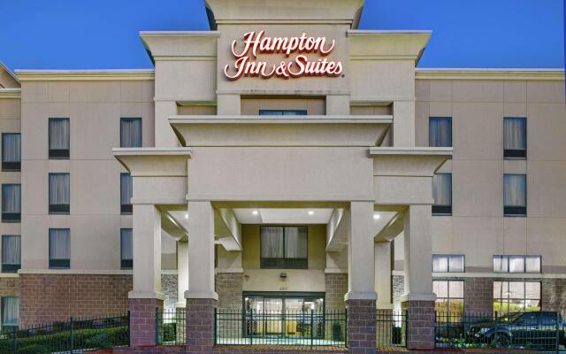 Hampton Inn & Suites Augusta West