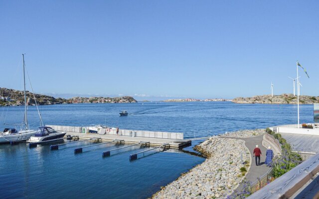 Amazing Apartment in Rönnäng With 2 Bedrooms and Wifi