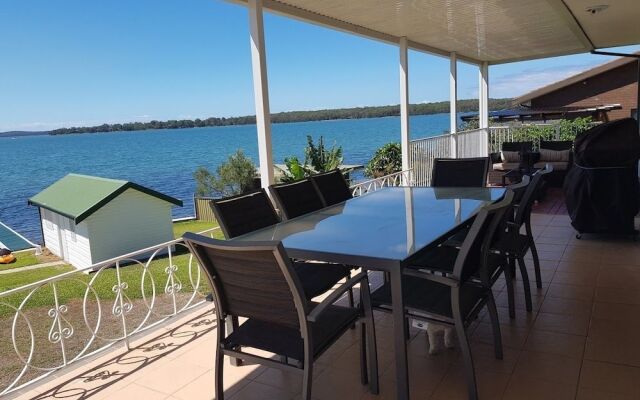 Lake Escape - Lake Macquarie