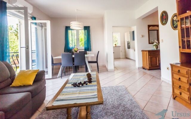 Spring Apartment