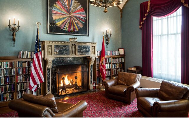 Marines Memorial Club & Hotel