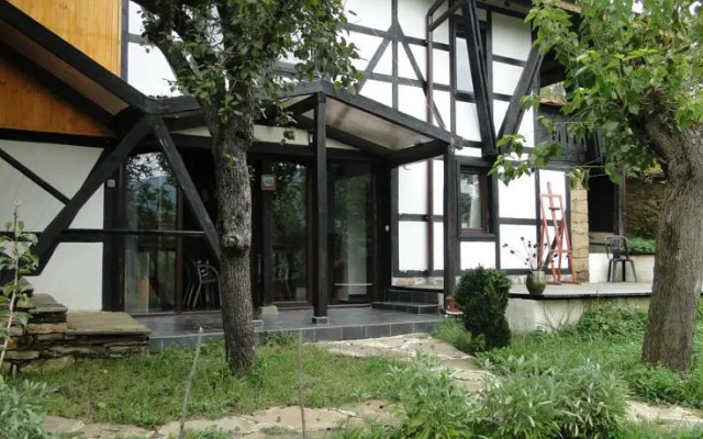 Countryside Houses Golets