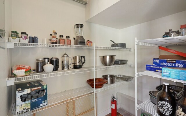 Old Mill Magic 2 Bedroom Townhouse by RedAwning